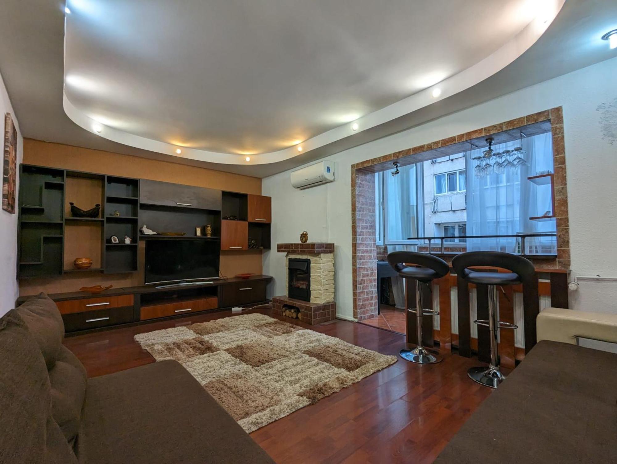 Modern Oasis With A Cozy Fireplace Your Stylish Apartment Minutes From Downtown Boekarest Buitenkant foto